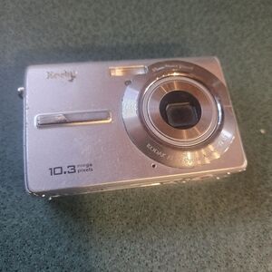 Kodak Metallic Digital Camera 10.3 MP